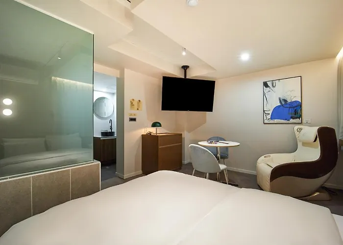 Anook Nampo Hotel